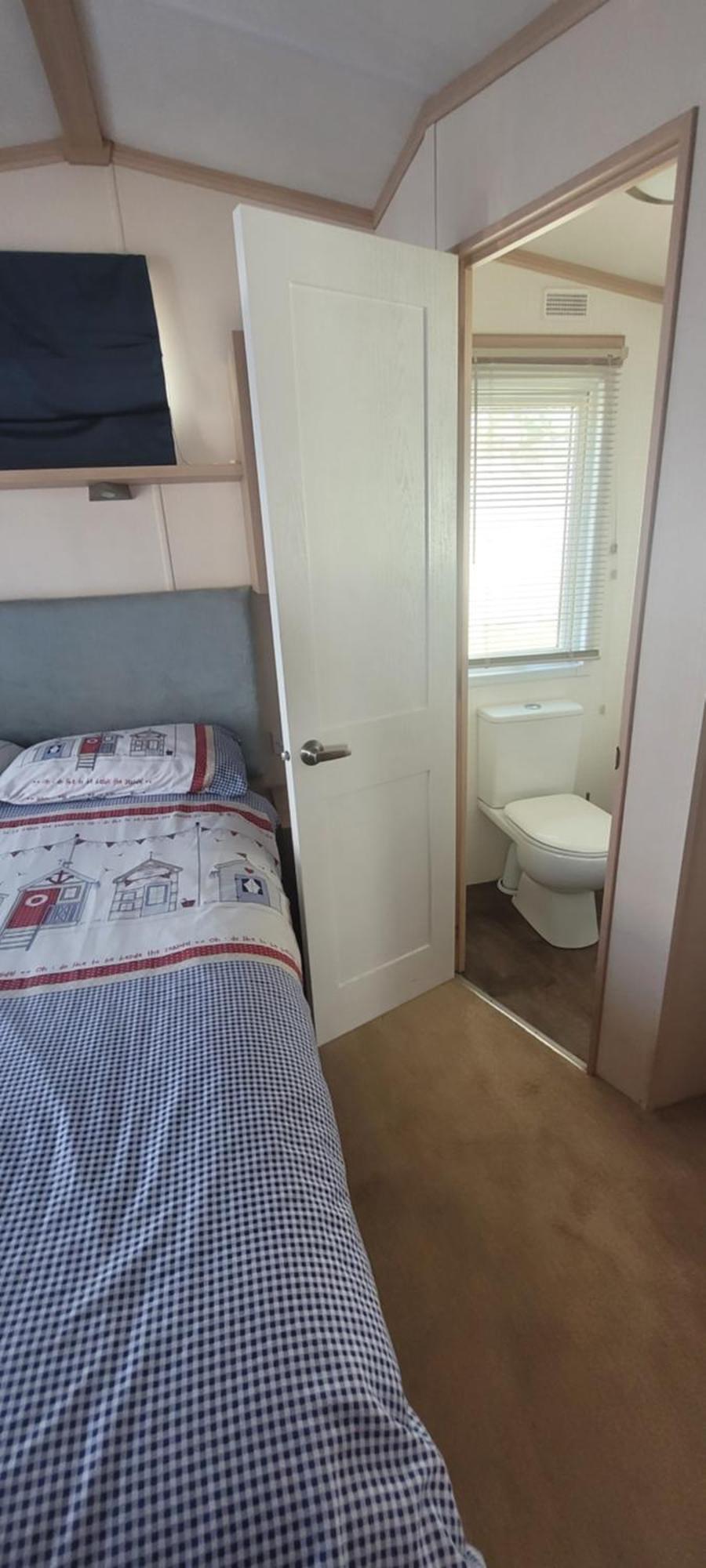 Home With A View Whitecliff Bay Holiday Park Bembridge Exterior foto
